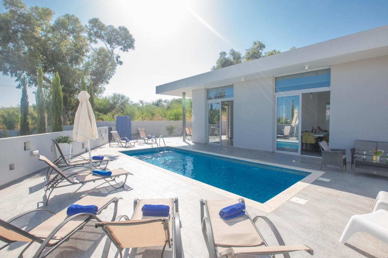 Polymnia Luxury Villas โปรทาราส ภายนอก รูปภาพ