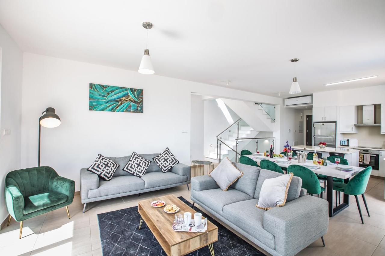 Polymnia Luxury Villas โปรทาราส ภายนอก รูปภาพ